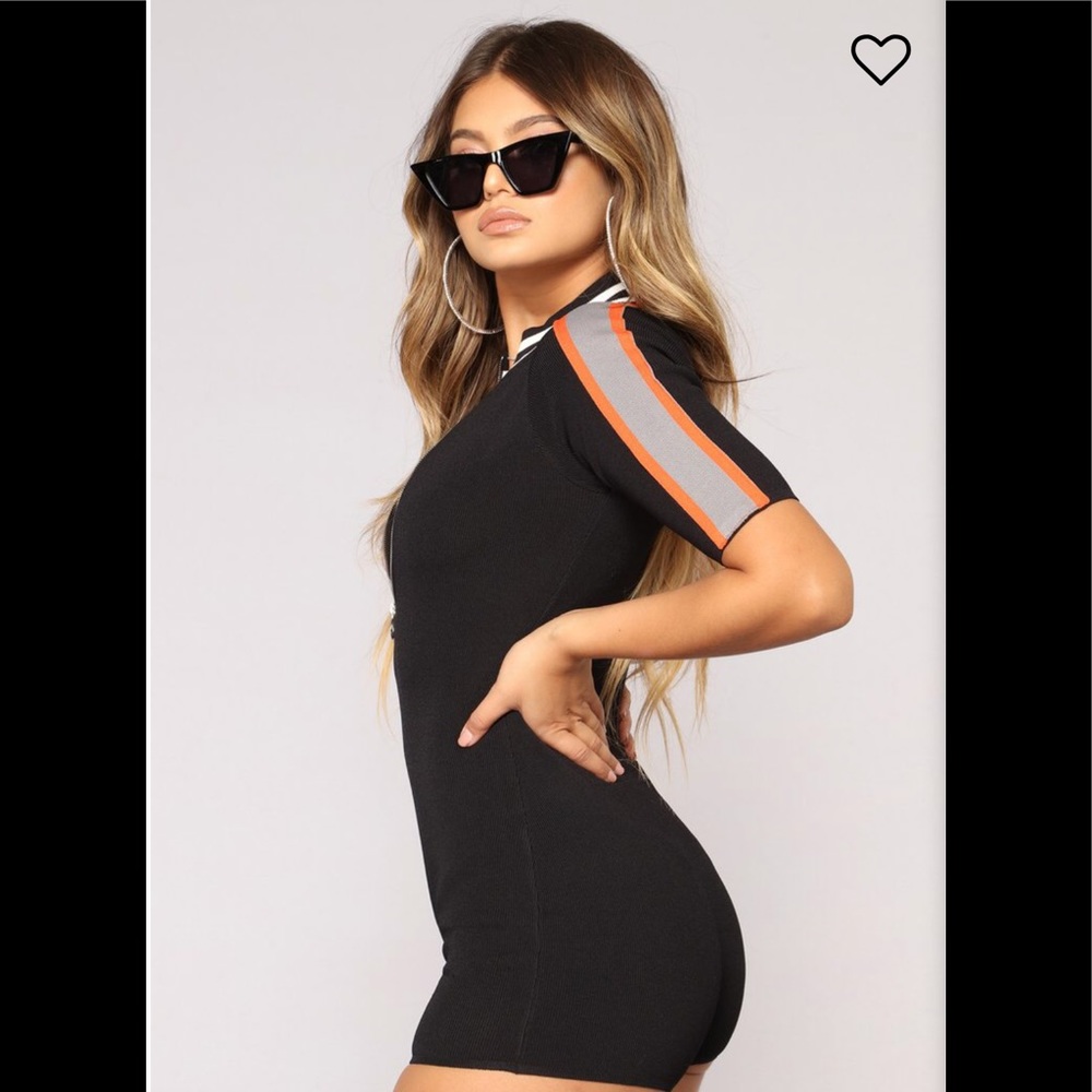 (L) Fashion Nova Black Racer Jasmine Romper - Picture 3 of 6